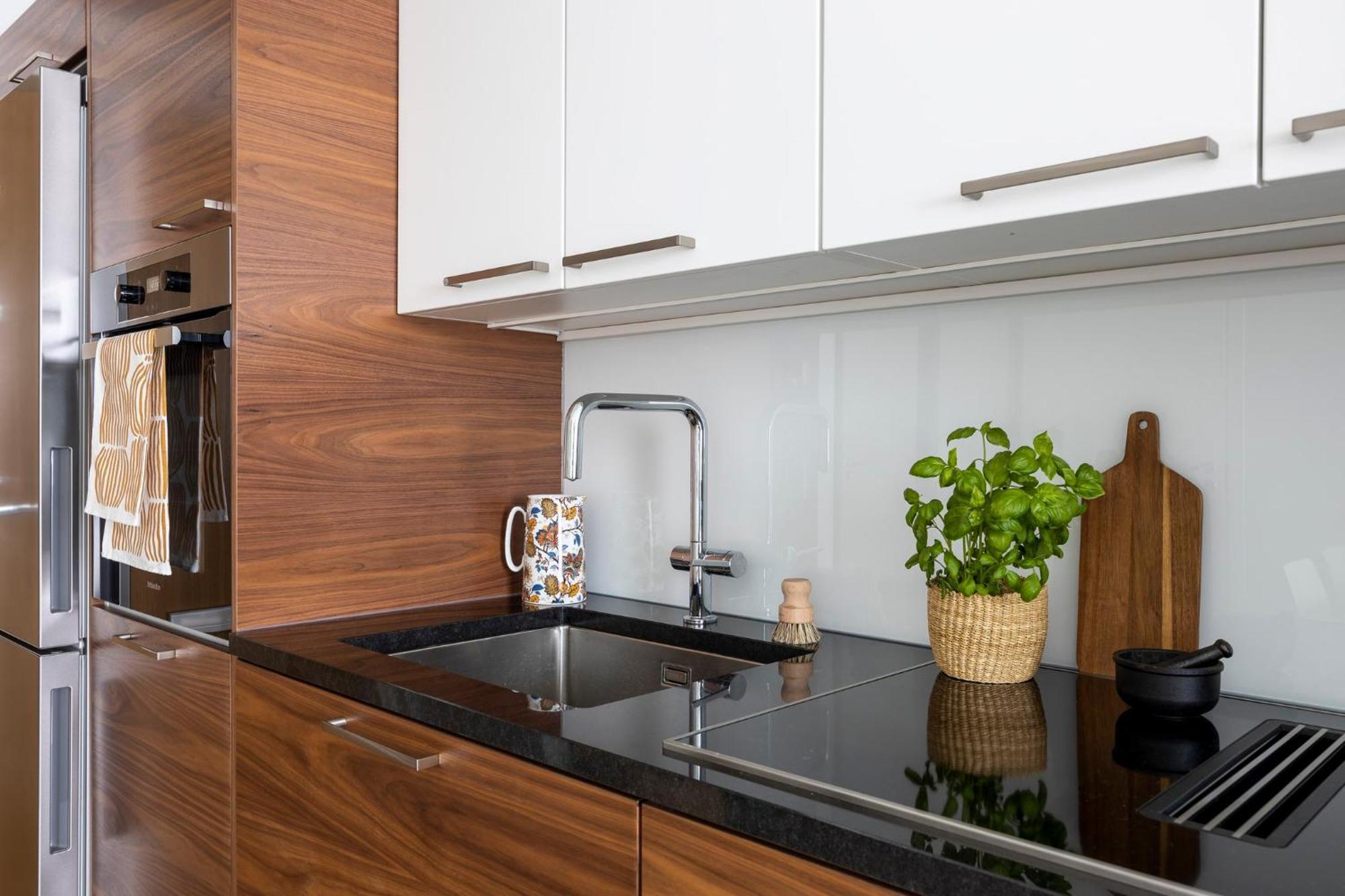 Stylish Flat In Trendy Kallio เฮลซิงกิ ภายนอก รูปภาพ