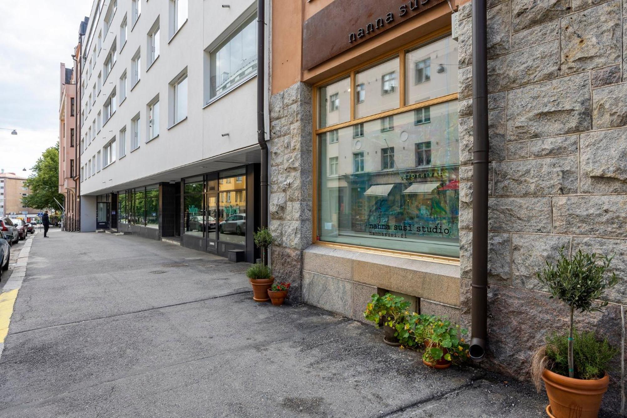 Stylish Flat In Trendy Kallio เฮลซิงกิ ภายนอก รูปภาพ
